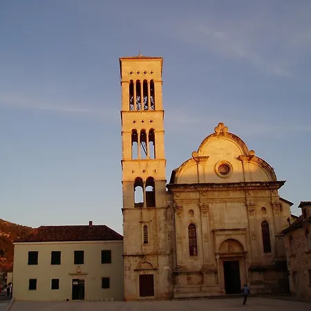 Hvar Krizna Luka * Хвар